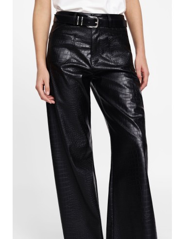 Jean flare à poches plaquées en simili façon...