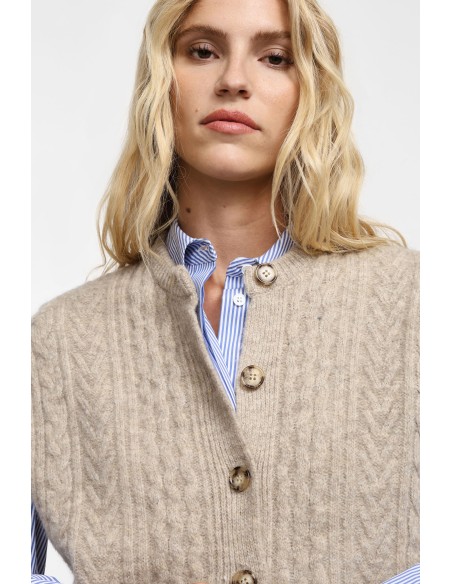 copy of Please Gilet coloris Sable en maille torsadée