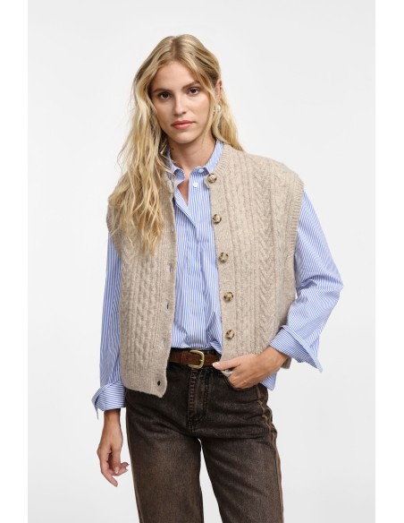 copy of Please Gilet coloris Sable en maille torsadée