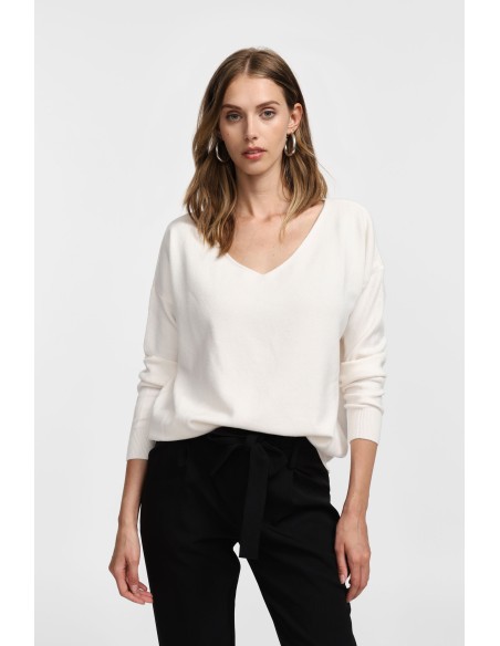 Please Femme pull fin ecru avec col en V