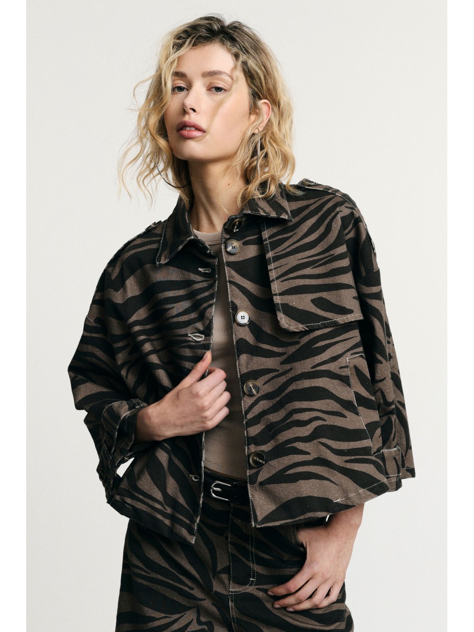 Veste en denim cropped imprimé animalier - Please 2