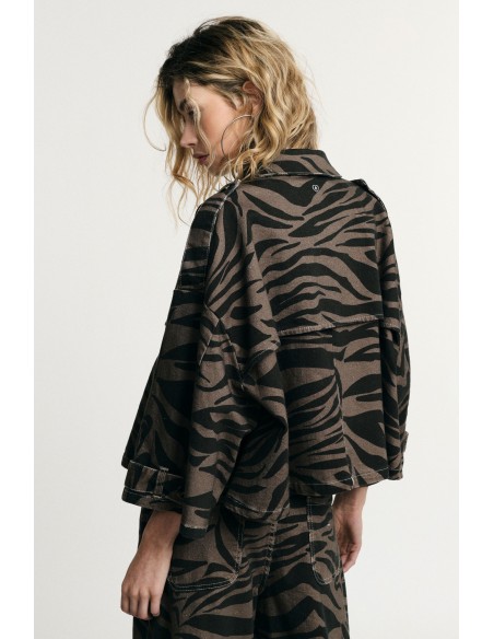 Veste en denim cropped imprimé animalier - Please