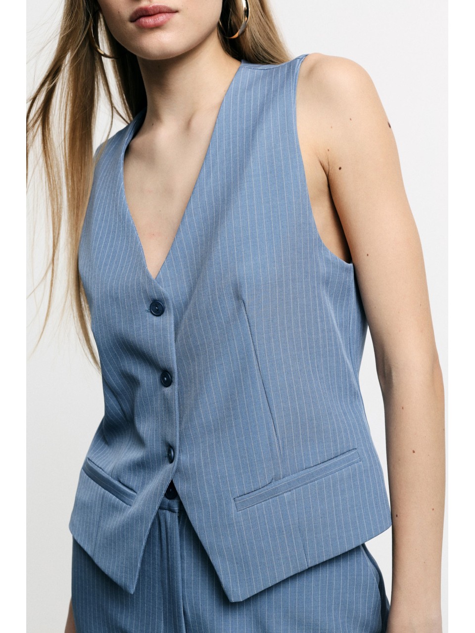 Gilet tailleur rayé boutonné avec martingale dos - Please 2