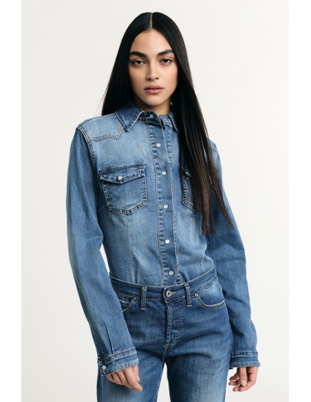 PLEASE Femme – Chemise denim slim fit délavée